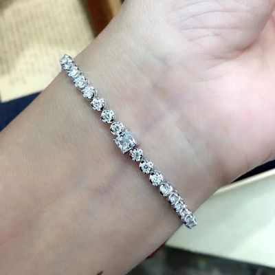 Round Shape Princess Cut Diamond Bracelet Decoration Must-Have with US Currency