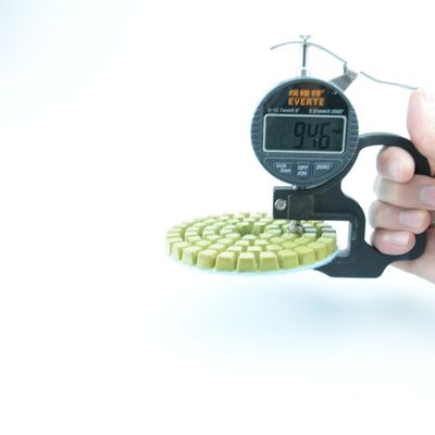 0.740kg Xinrui Diamond Polishing Pad for Concrete Polishing 50 100 200 400 800 1500 3000